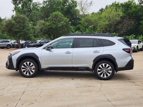 Ice Silver Metallic 2025 Subaru Outback Limited