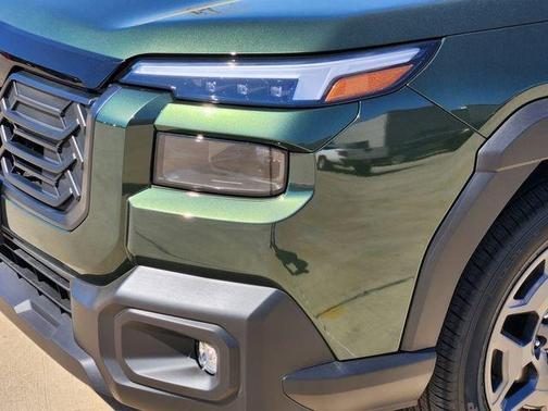 Deep Emerald Green 2026 Subaru Outback Premium