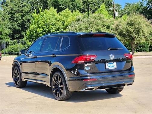 2021 Volkswagen Tiguan 2.0T SE R-Line Black