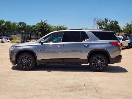 Satin Steel Metallic 2021 Chevrolet Traverse RS