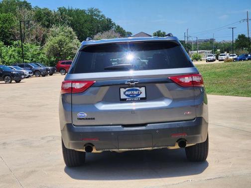 Satin Steel Metallic 2021 Chevrolet Traverse RS