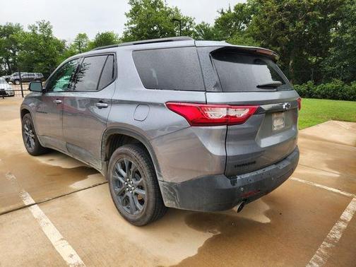 Satin Steel Metallic 2021 Chevrolet Traverse RS