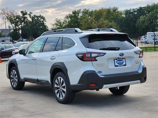 2025 Subaru Outback Touring