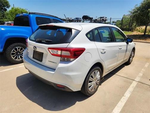 2019 Subaru Impreza 2.0i