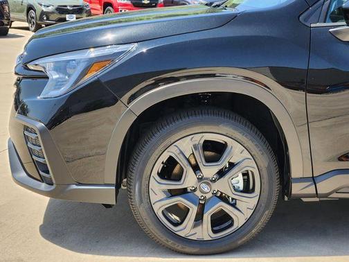Crystal Black Silica 2026 Subaru Ascent Onyx Edition Touring