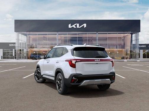 Snow White Pearl 2026 Kia Seltos SX