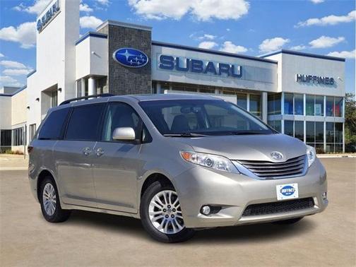 2017 Toyota Sienna XLE