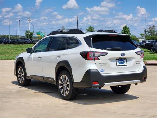 2025 Subaru Outback Touring XT
