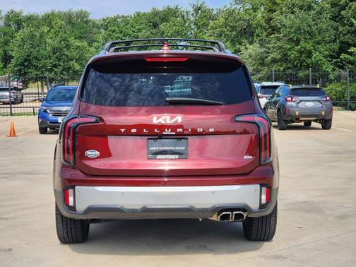 Red 2023 Kia Telluride SX