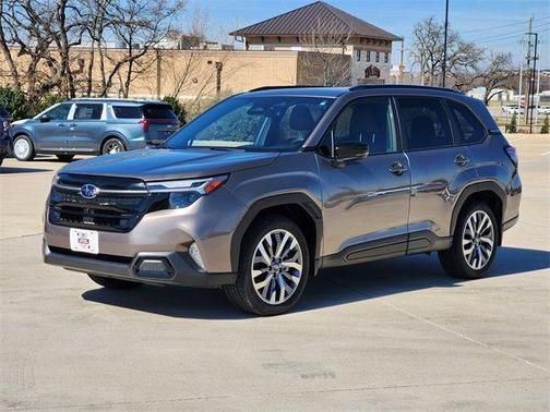 2025 Subaru Forester Touring