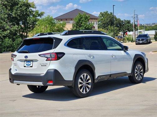 2025 Subaru Outback Touring