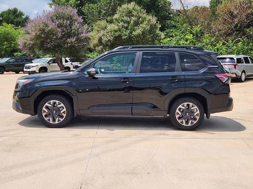 Crystal Black Silica 2026 Subaru Forester Premium
