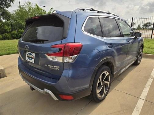 2023 Subaru Forester Touring