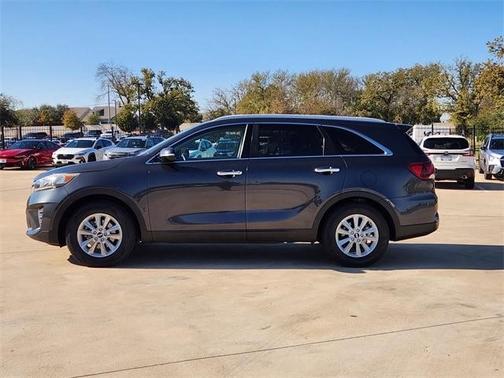 2019 Kia Sorento LX