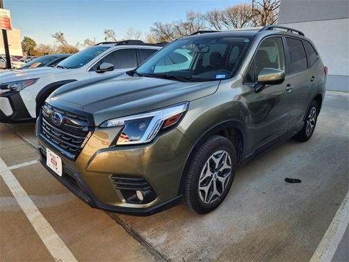 2023 Subaru Forester Premium