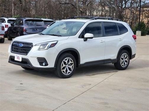 2024 Subaru Forester Premium