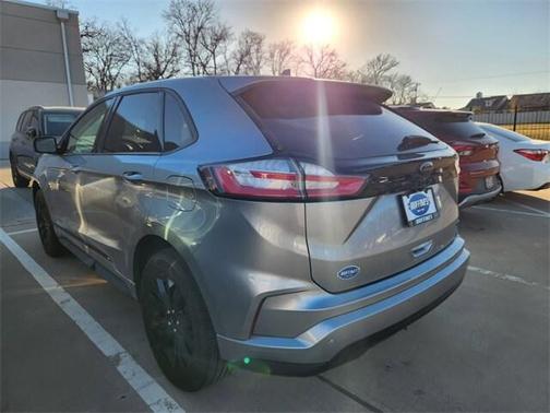 2024 Ford Edge SE