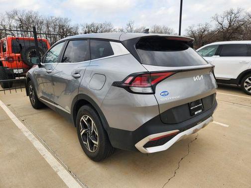 2024 Kia Sportage LX