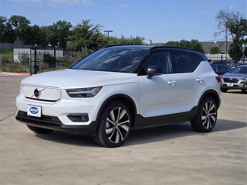 2021 Volvo XC40 Recharge Pure Electric P8