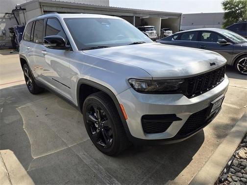 2023 Jeep Grand Cherokee Altitude