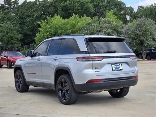 2023 Jeep Grand Cherokee Altitude
