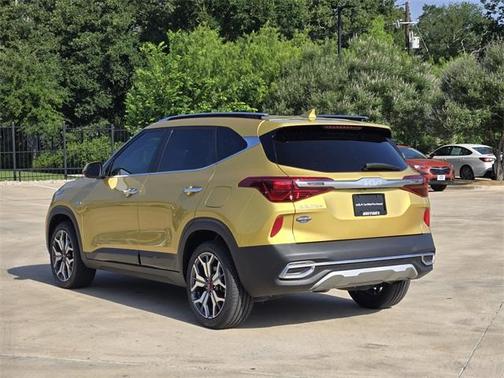 2023 Kia Seltos SX