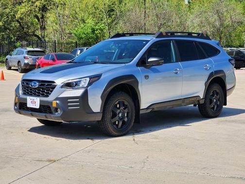 Ice Silver Metallic 2023 Subaru Outback Wilderness