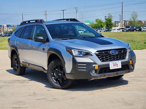 Ice Silver Metallic 2023 Subaru Outback Wilderness