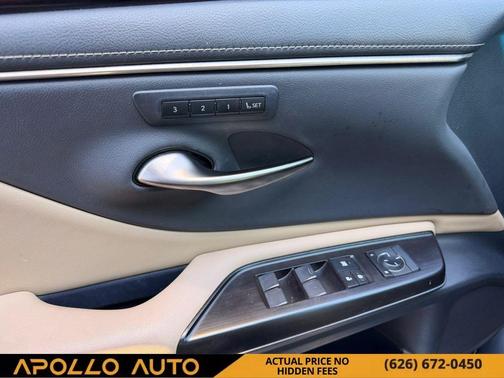 2019 Lexus ES 300h Base