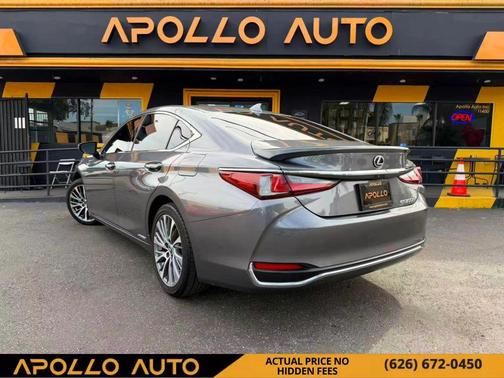 2019 Lexus ES 300h Base