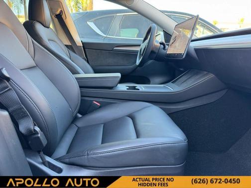 2024 Tesla Model Y Long Range Dual Motor All-Wheel Drive