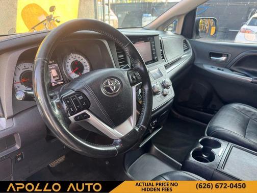2018 Toyota Sienna SE