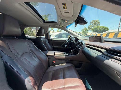 White 2017 Lexus RX 350 Base