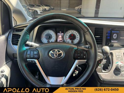2017 Toyota Sienna SE