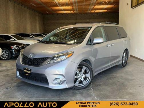 2017 Toyota Sienna SE