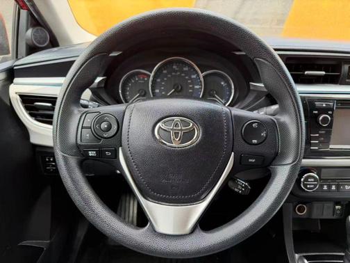 2016 Toyota Corolla LE Plus