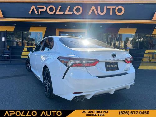 2021 Toyota Camry SE