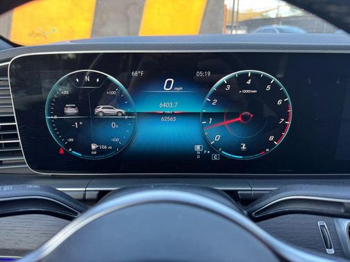 Gray 2022 Mercedes-Benz GLE 350 Base