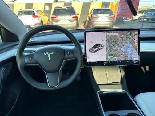 White 2022 Tesla Model 3 Standard Range