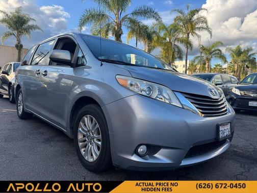 2013 Toyota Sienna XLE