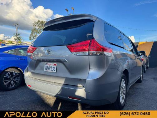 2013 Toyota Sienna XLE