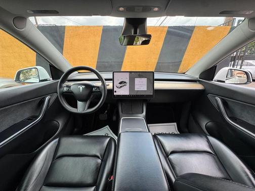 White 2021 Tesla Model Y Long Range Dual Motor All-Wheel Drive
