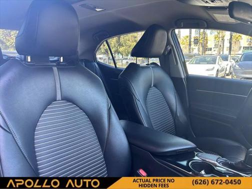 2019 Toyota Camry SE