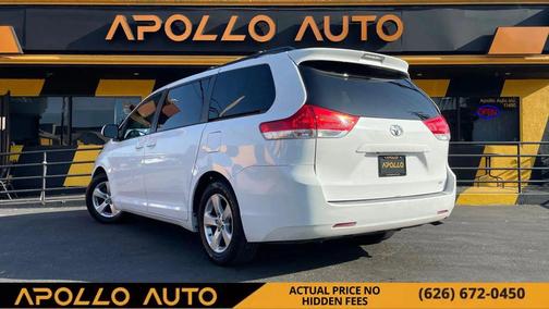 2012 Toyota Sienna LE