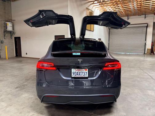 Gray 2022 Tesla Model X Dual Motor All-Wheel Drive