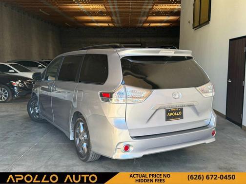 2017 Toyota Sienna SE