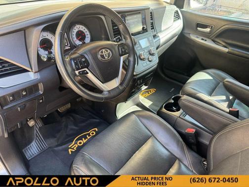 2017 Toyota Sienna SE
