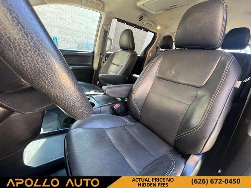 2017 Toyota Sienna SE