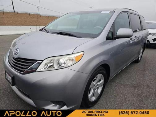 2011 Toyota Sienna LE