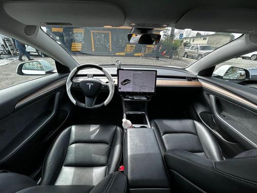 White 2022 Tesla Model 3 Long Range